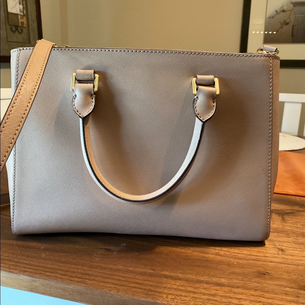Michael Kors purse - Picture 6 of 8